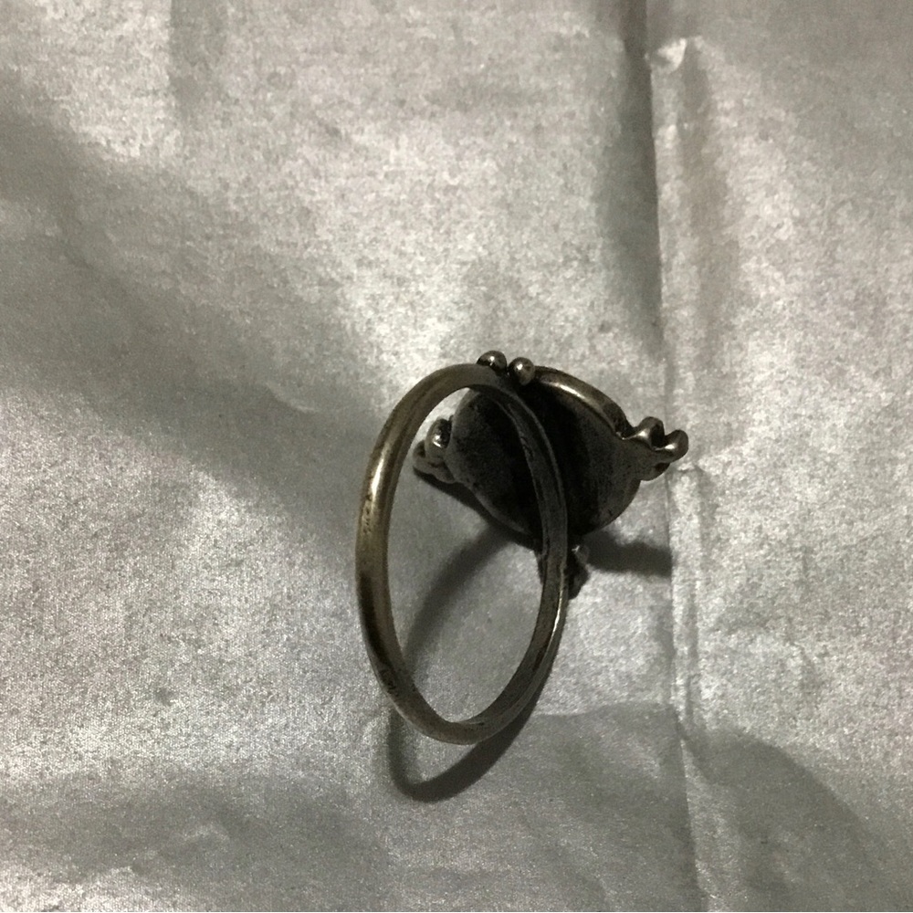 Ring - Picture 3 of 3